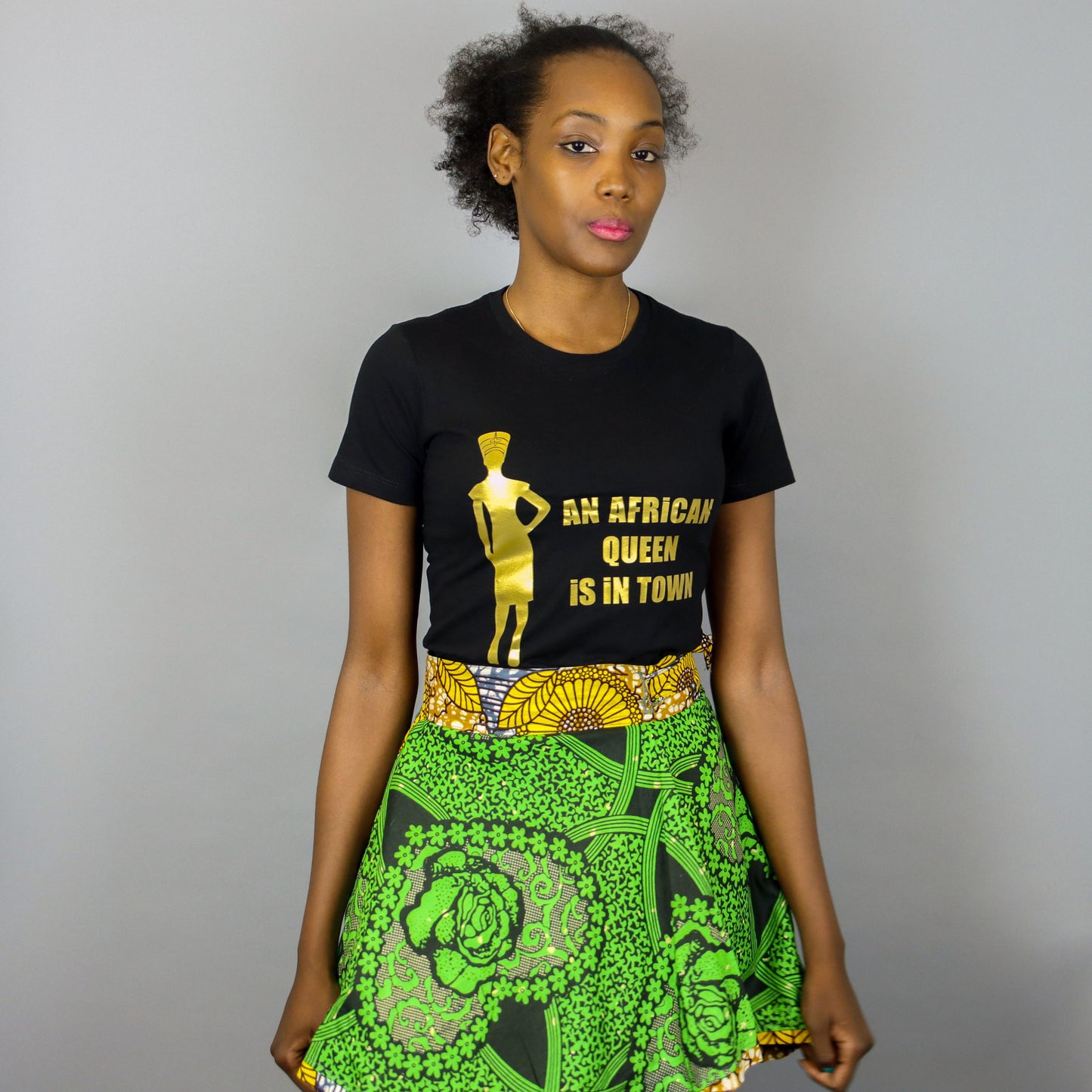 An African Queen is in Town Black & Gold short sleeve t-shirt – Women