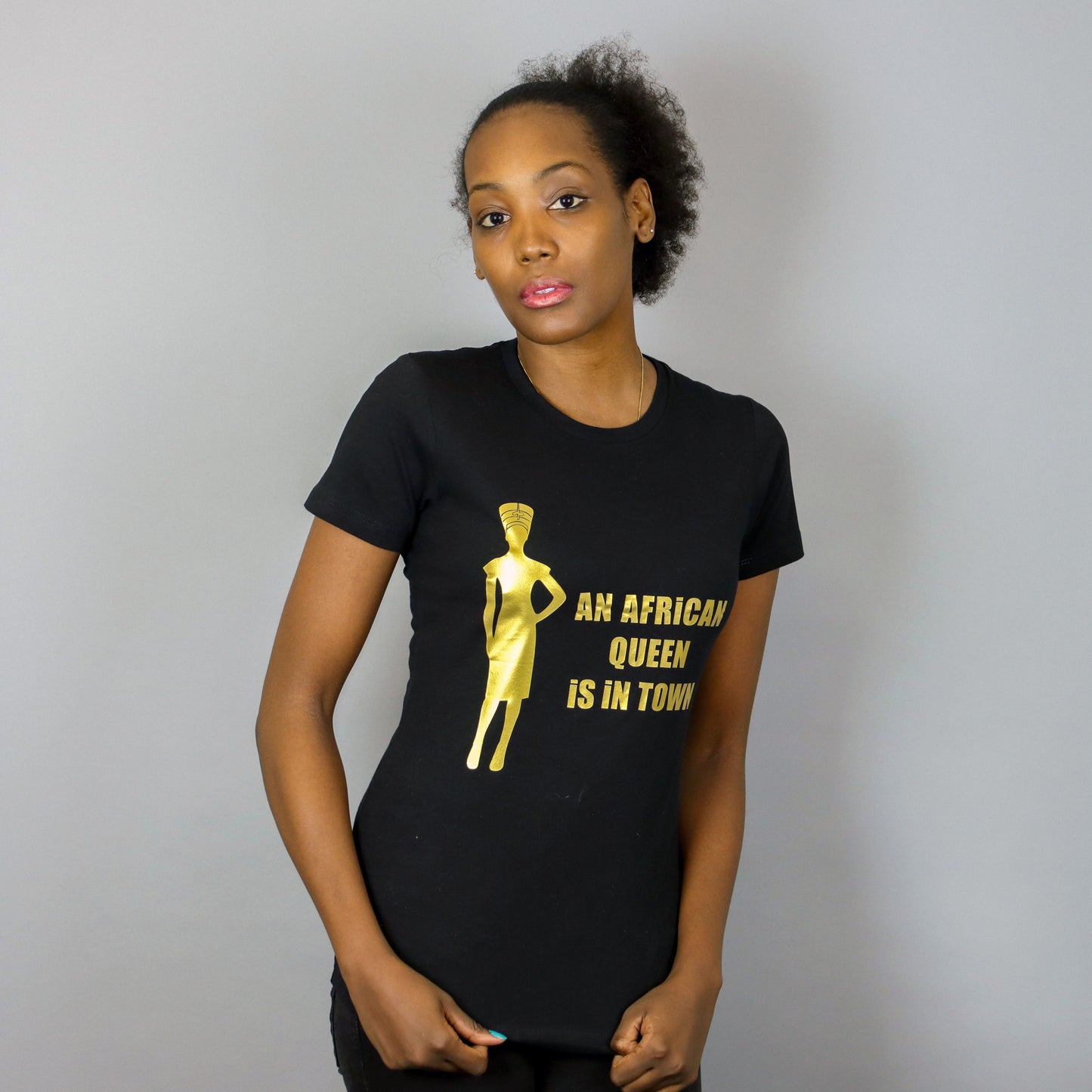 An African Queen is in Town Black & Gold short sleeve t-shirt – Women