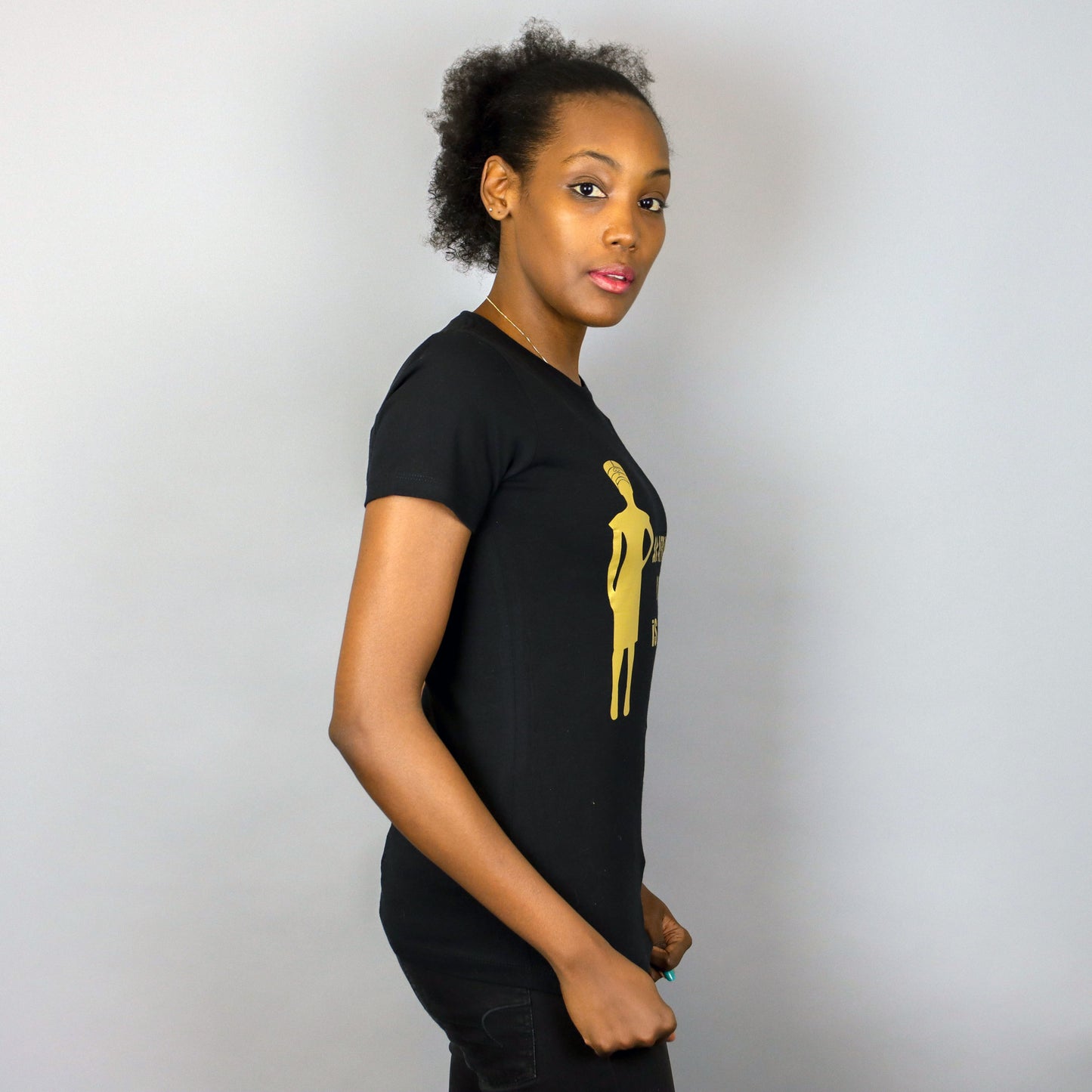 An African Queen is in Town Black & Gold short sleeve t-shirt – Women