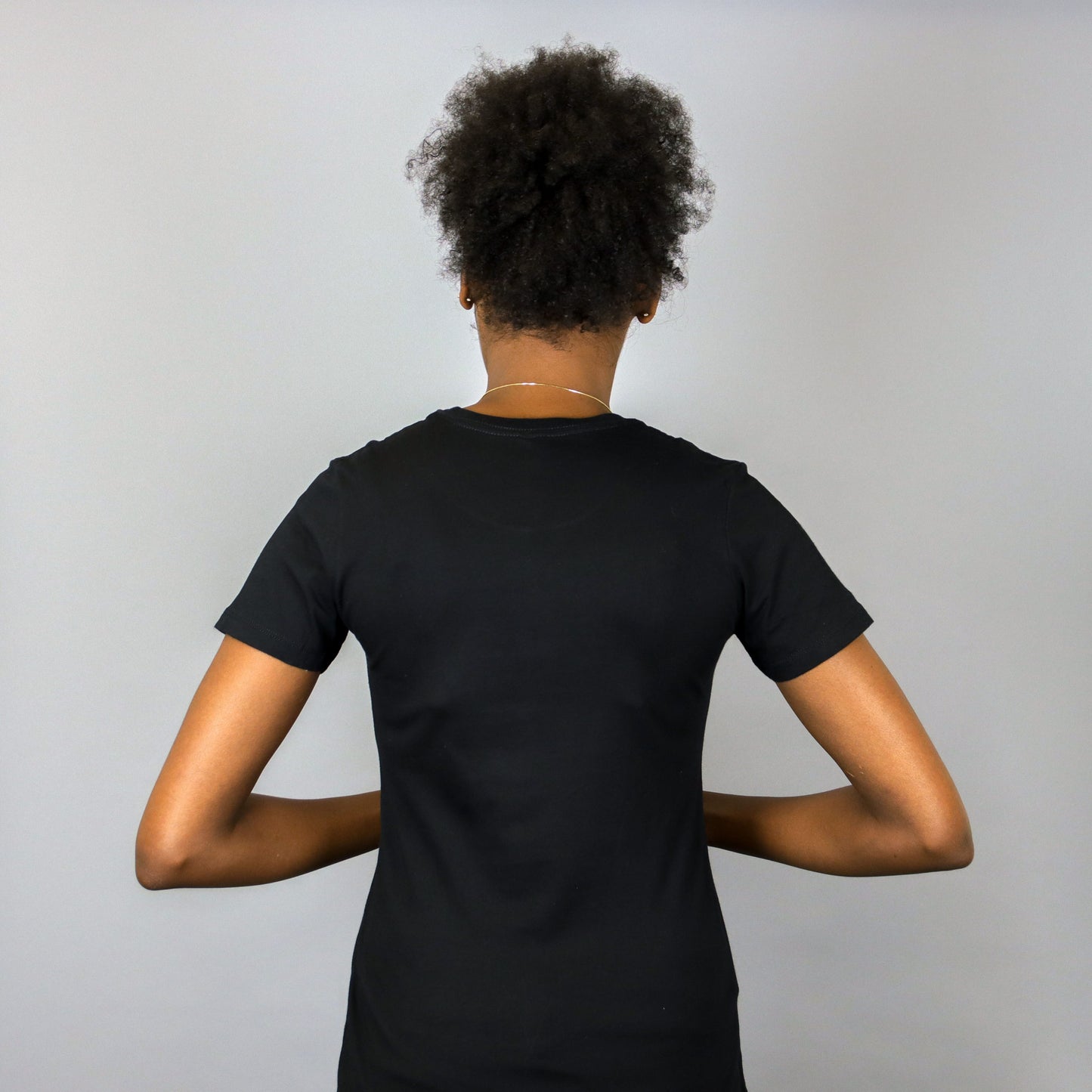 Africa in Harlem T-shirt Black & Gold - Women